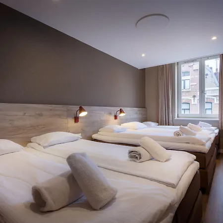 Downtown Hotel 2*