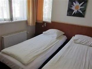 阿姆斯特丹市中心酒店 2*